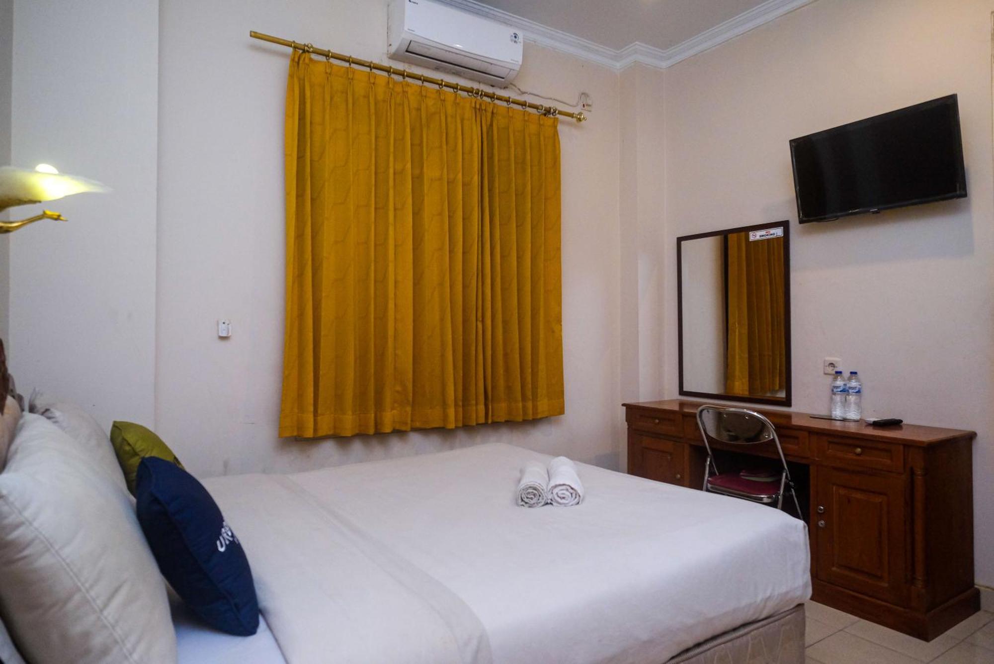 Urbanview Hotel Pondok Anggun Yogyakarta By Reddoorz Maguwo Exterior photo